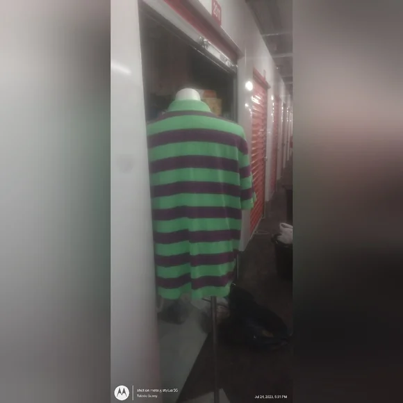 Lacoste - Picture 2 of 6